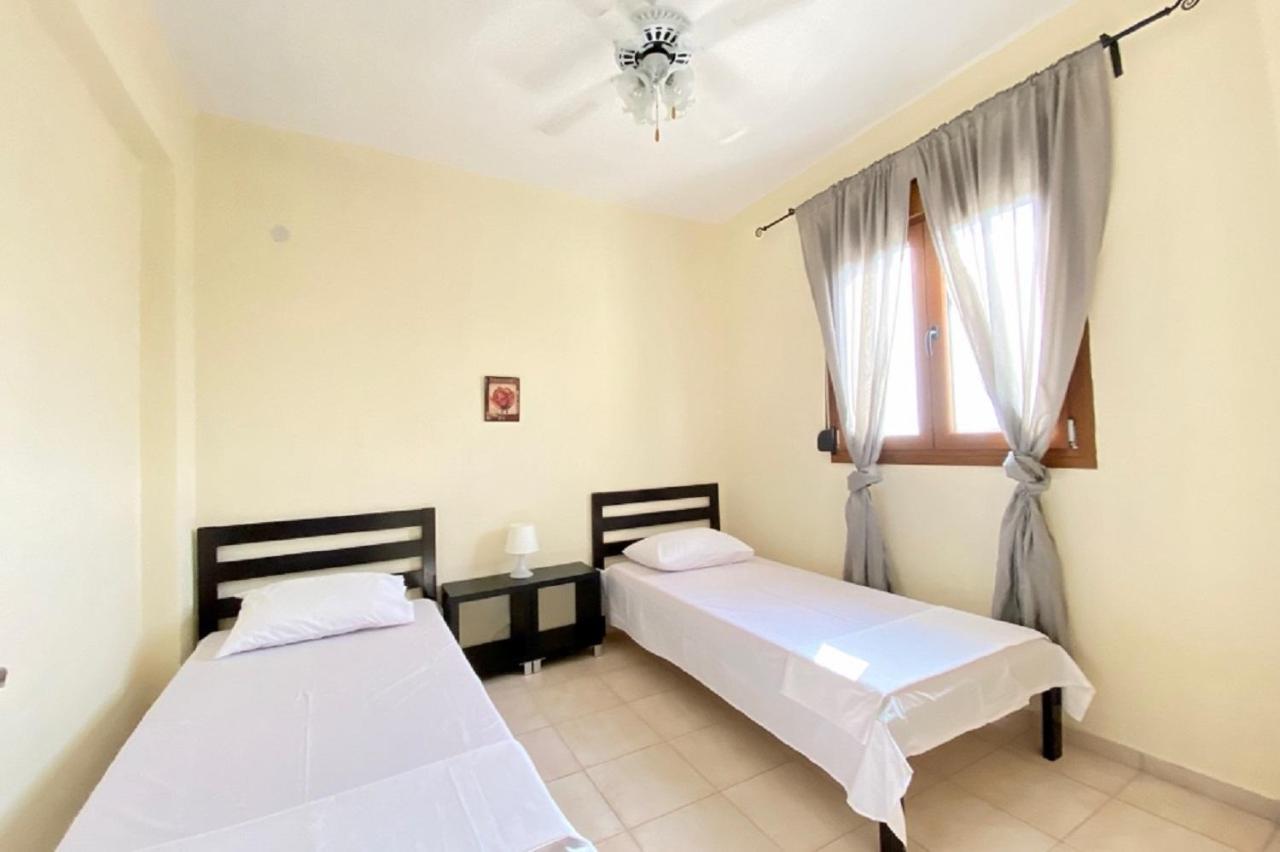 Vladi Guest House Gerakini Sithonia Buitenkant foto