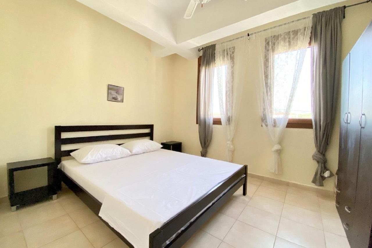 Vladi Guest House Gerakini Sithonia Buitenkant foto